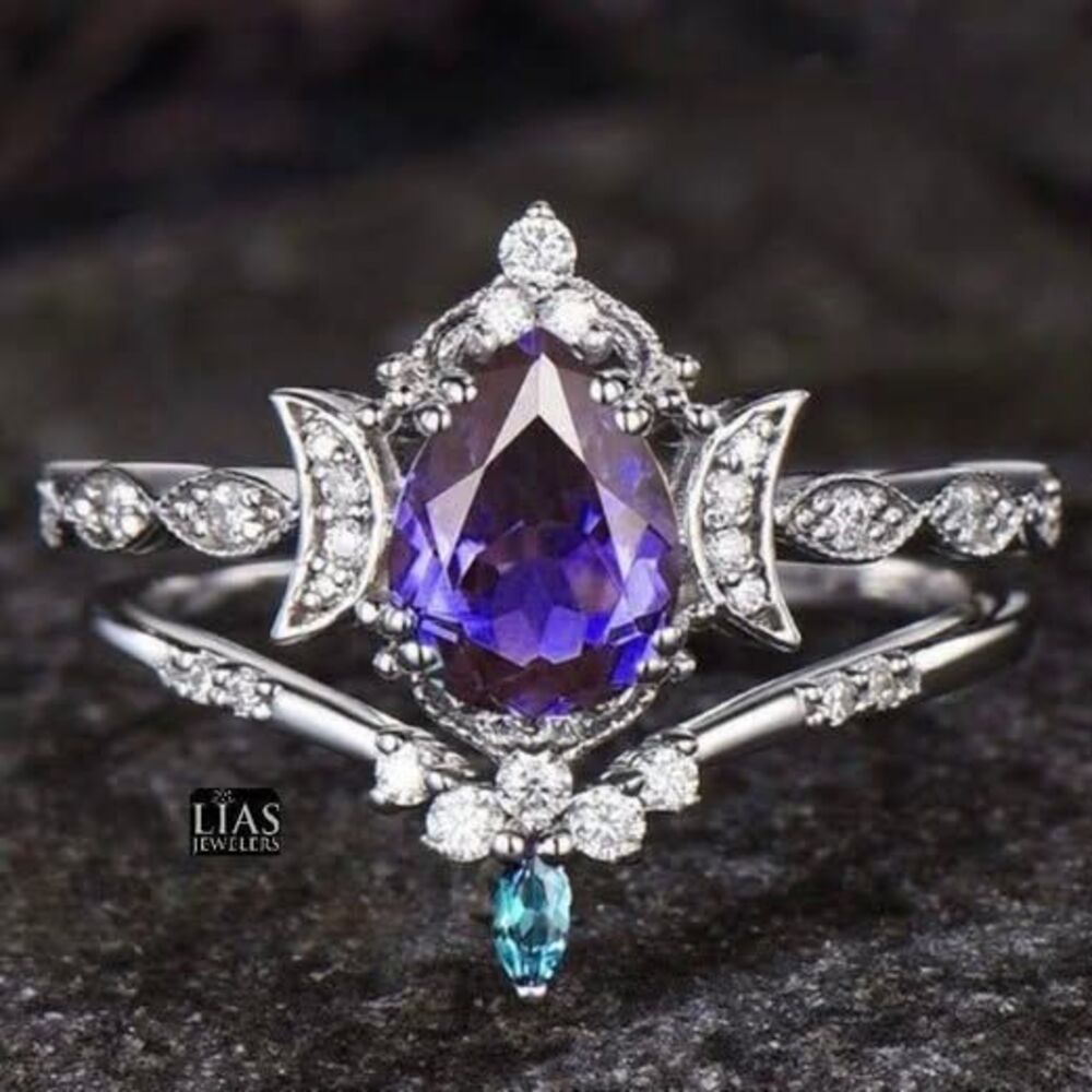 New 18k white gold wedding ring set